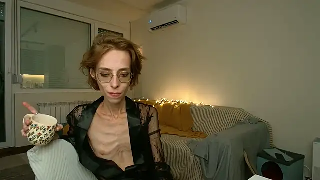 Snapshot of amber_quell_here chatting on July 2026 04:31:02 PM amber quell here online show from July 2026 04:31:02 PM