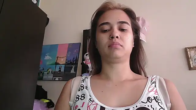 trianabell online show from March 2026 05:42:02 PM