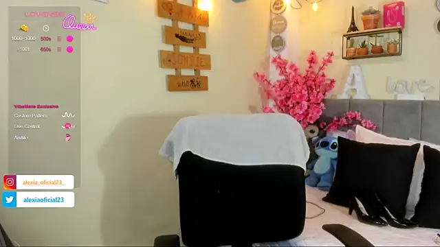 Snapshot of Alexia_Sweet_x chatting on June 2026 11:24:02 AM Alexia Sweet x online show from June 2026 11:24:02 AM