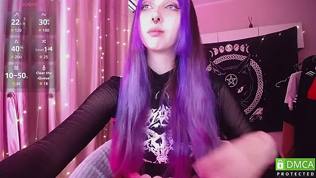 JustMeowGirl online show from August 2026 05:28:02 AM