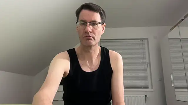 zxzx cam1 online show from February 2026 06:30:01 PM