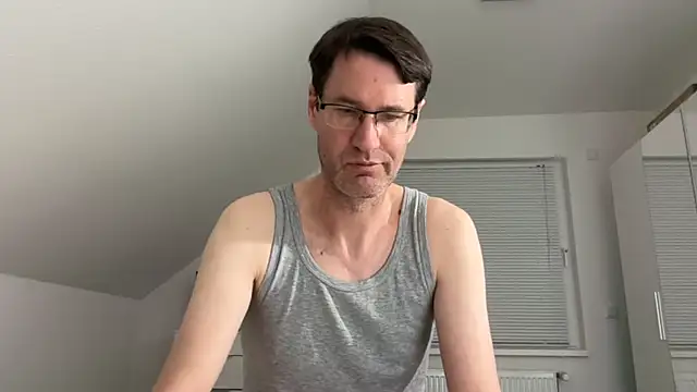 zxzx cam1 online show from April 2026 05:07:01 PM