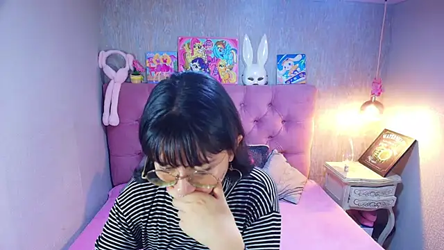 charlottemoonxz online show from February 2026 06:53:01 PM