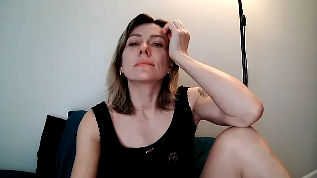 anechka1 online show from March 2026 04:46:02 PM