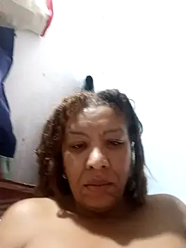 Snapshot of Surreyaa chatting on November 2025 09:10:02 AM Surreyaa online show from November 2025 09:10:02 AM