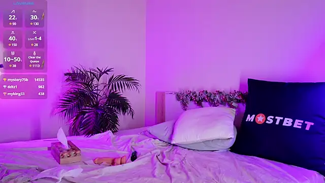 pusichka online show from December 2024 04:40:02 PM