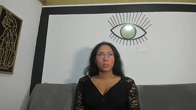 Snapshot of EmilyGomezLS chatting on June 2026 11:09:01 AM EmilyGomezLS online show from June 2026 11:09:01 AM