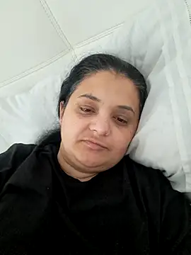 sarahhh1987 online show from February 2026 06:47:01 AM