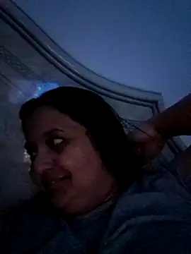 sarahhh1987 online show from March 2026 06:11:01 PM