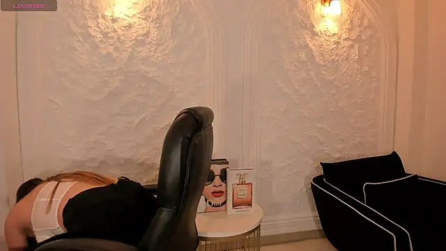 BellaRose X online show from November 2025 04:23:01 AM