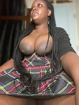 Snapshot of zonroe_the_big chatting on May 2026 08:20:02 AM zonroe the big online show from May 2026 08:20:02 AM