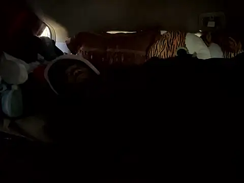 SlimeCrownzOut5 online show from January 2026 03:16:01 PM