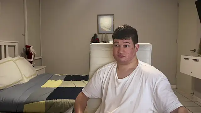 Lorenzo hernandez online show from November 2025 07:24:01 PM