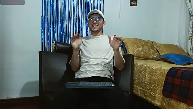 samfox  online show from October 2025 02:07:01 AM