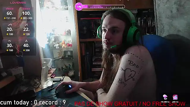 Snapshot of nicolasdumand21 chatting on January 2025 12:41:02 PM nicolasdumand21 online show from January 2025 12:41:02 PM