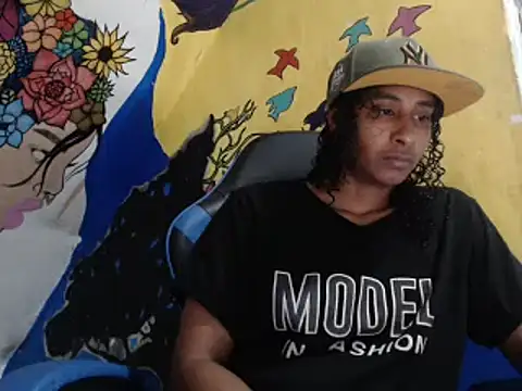 Snapshot of yohatinelly07 chatting on September 2025 01:18:01 AM yohatinelly07 online show from September 2025 01:18:01 AM