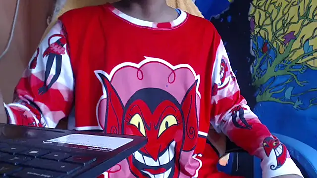 Snapshot of yohatinelly07 chatting on October 2025 06:50:02 PM yohatinelly07 online show from October 2025 06:50:02 PM