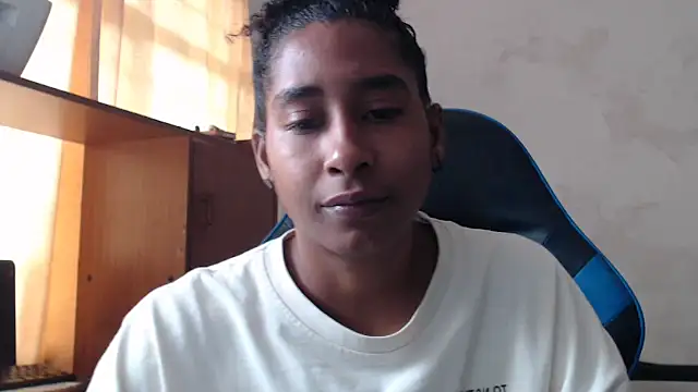 Snapshot of yohatinelly07 chatting on November 2025 02:34:02 PM yohatinelly07 online show from November 2025 02:34:02 PM