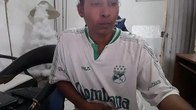 Snapshot of yohatinelly07 chatting on November 2025 08:00:01 PM yohatinelly07 online show from November 2025 08:00:01 PM