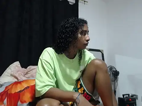 Snapshot of yohatinelly07 chatting on December 2025 02:16:01 AM yohatinelly07 online show from December 2025 02:16:01 AM