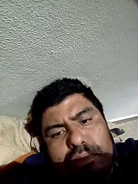 Jair2310 online show from April 2026 06:38:01 AM