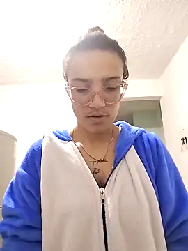 Yaumiko online show from March 2026 11:02:01 AM