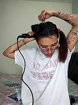 Yaumiko online show from April 2026 01:59:02 PM