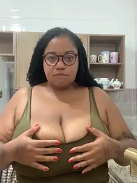 SweetLizzyBBW online show from May 2026 06:14:02 PM