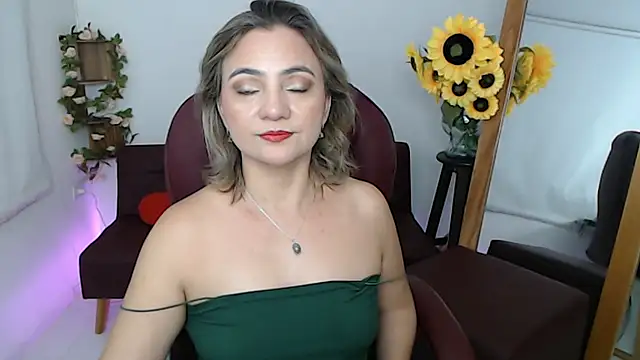 Snapshot of ana_milf chatting on July 2026 03:03:02 PM ana milf online show from July 2026 03:03:02 PM