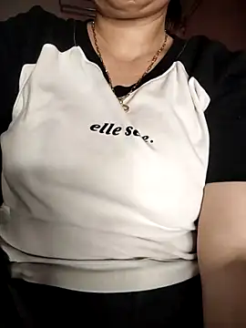 Snapshot of Mie610 chatting on June 2026 05:09:02 AM Mie610 online show from June 2026 05:09:02 AM
