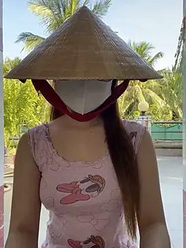 BabyThree  online show from November 2025 08:25:01 AM