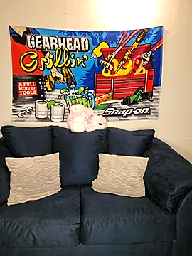 ladycreamypr2 online show from April 2026 09:31:01 PM