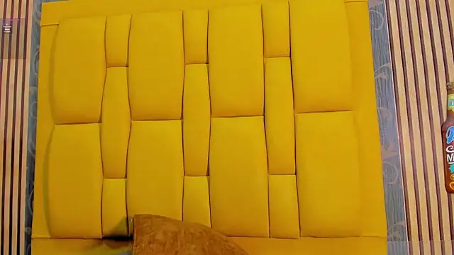 kriixtybrown online show from March 2026 01:33:02 AM