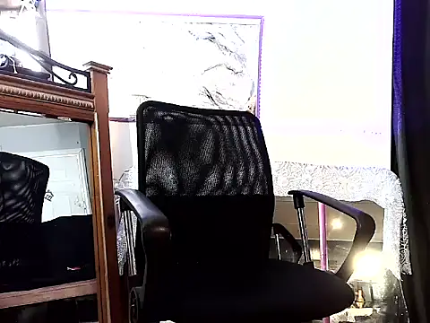 Snapshot of Genevieve143 chatting on July 2026 04:47:01 PM Genevieve143 online show from July 2026 04:47:01 PM