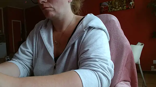 Snapshot of cruellaculdenfer67 chatting on July 2026 08:06:02 AM cruellaculdenfer67 online show from July 2026 08:06:02 AM