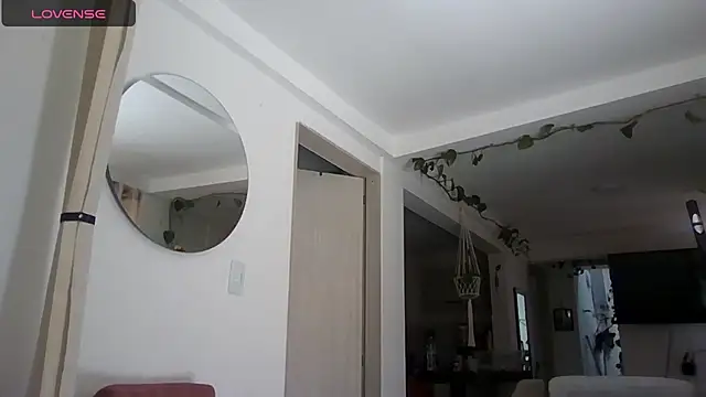 saramartinez1000 online show from July 2026 04:39:33 PM