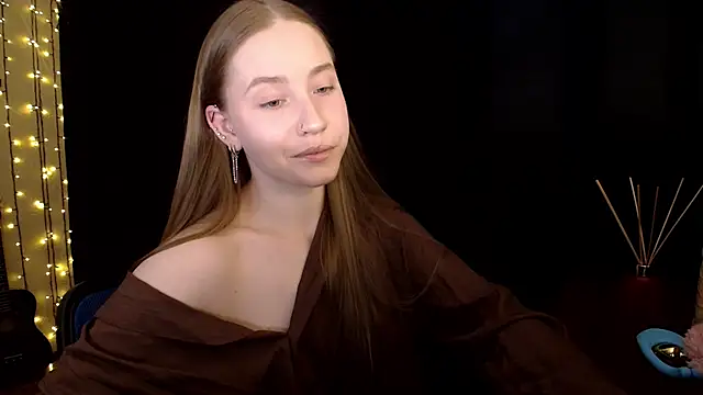 SindiWatsoon online show from March 2026 03:05:02 PM