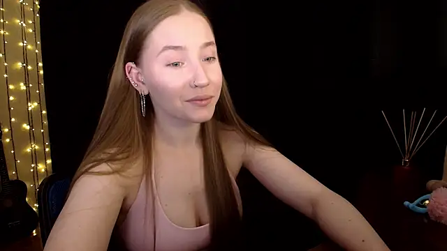 SindiWatsoon online show from April 2026 03:19:02 PM