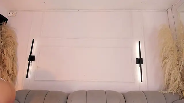 AliceHanz online show from April 2026 12:19:01 AM