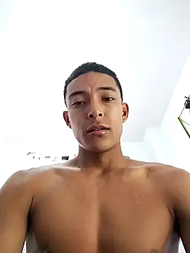 Snapshot of Demiansteven2 chatting on February 2026 05:17:01 PM Demiansteven2 online show from February 2026 05:17:01 PM