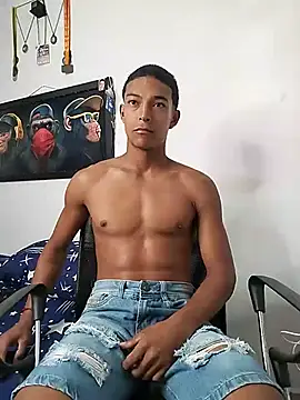 Snapshot of Demiansteven2 chatting on July 2026 04:53:02 PM Demiansteven2 online show from July 2026 04:53:02 PM