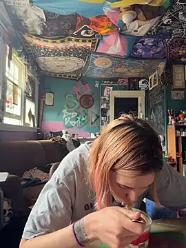 Esteem369 online show from April 2026 07:22:02 PM