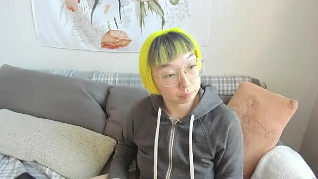 luxgray online show from February 2026 08:05:01 PM