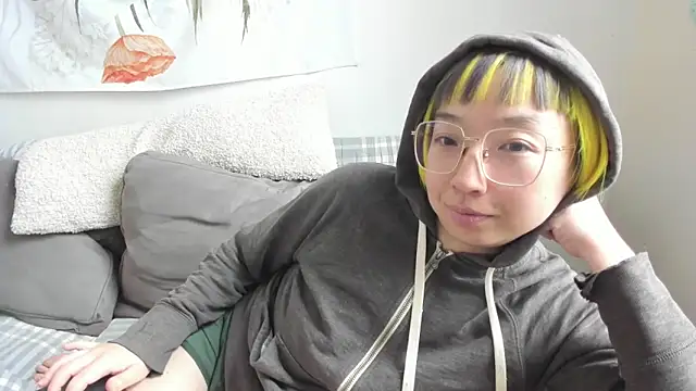 luxgray online show from February 2026 06:59:02 PM