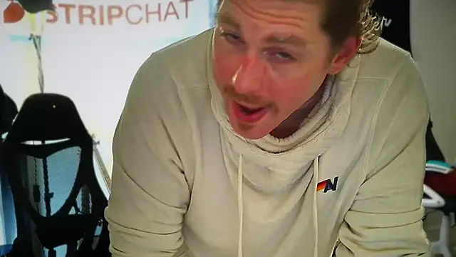 Snapshot of Rock_Pierce chatting on July 2026 02:26:02 PM Rock Pierce online show from July 2026 02:26:02 PM
