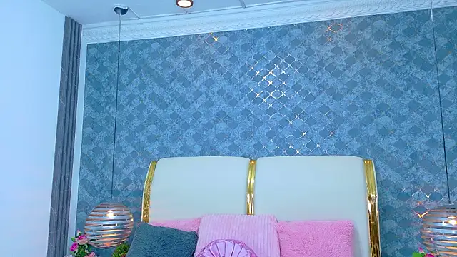 NaiomyLanes online show from March 2026 01:27:02 PM