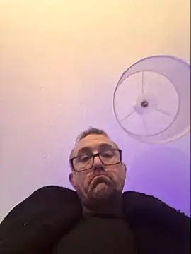 Snapshot of bibananaman chatting on November 2025 04:12:01 AM bibananaman online show from November 2025 04:12:01 AM