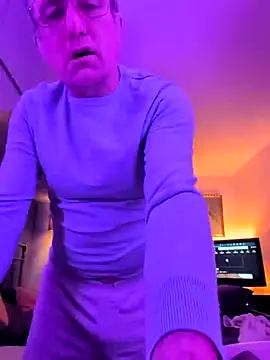 Snapshot of bibananaman chatting on March 2026 12:36:01 AM bibananaman online show from March 2026 12:36:01 AM