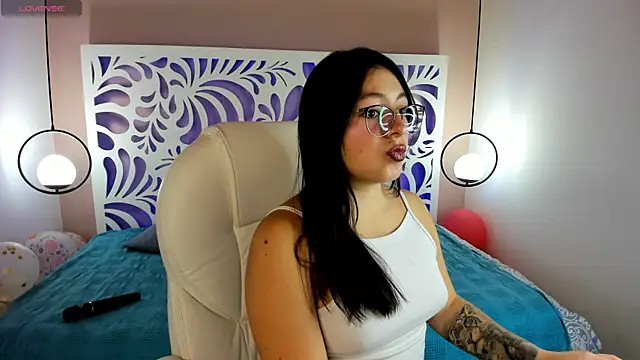 deep sunset1 online show from April 2026 06:01:01 PM