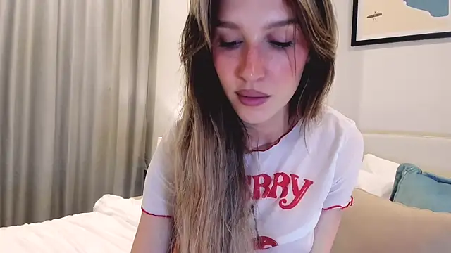 elliemintlover online show from April 2026 08:28:01 PM